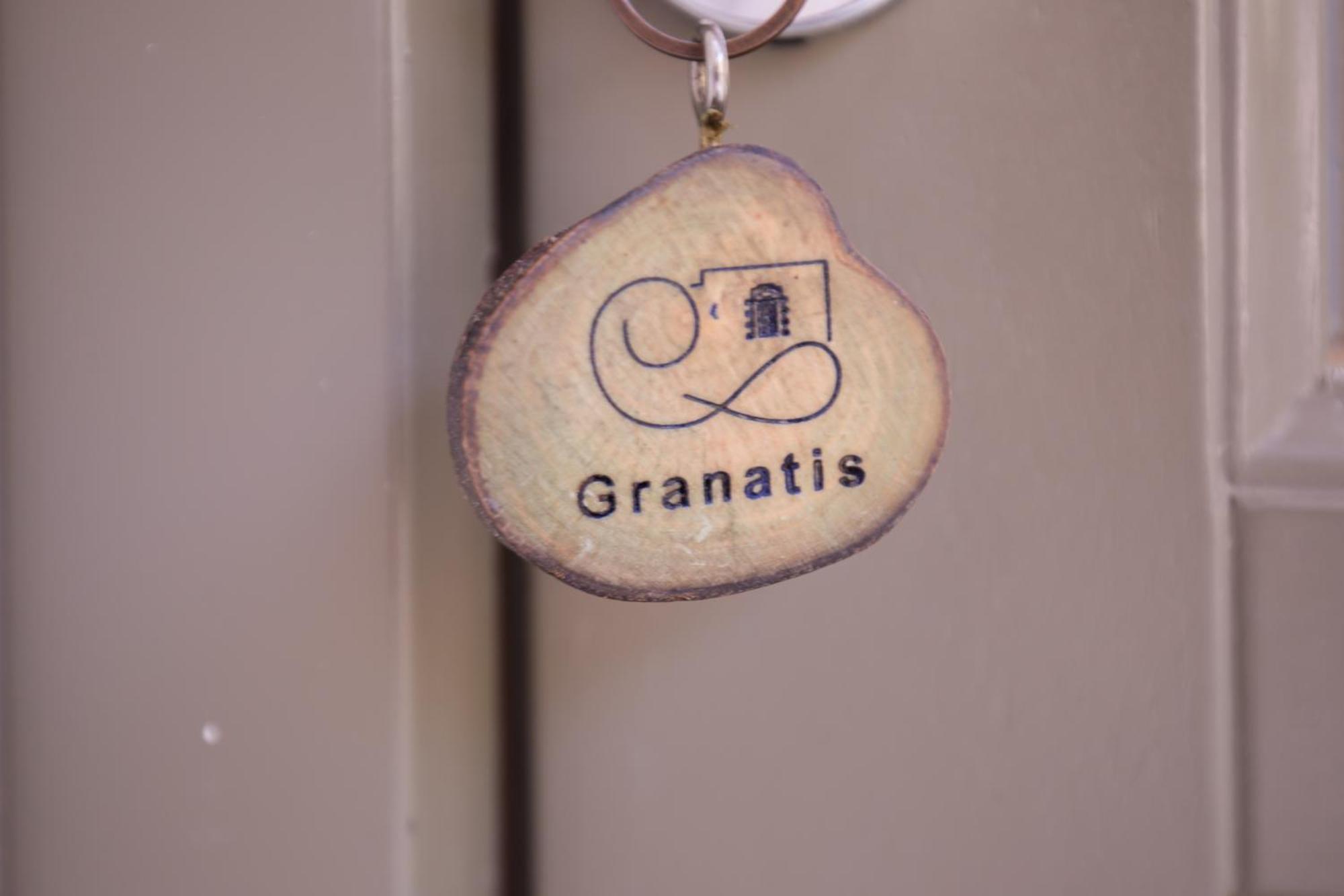 Petradi &