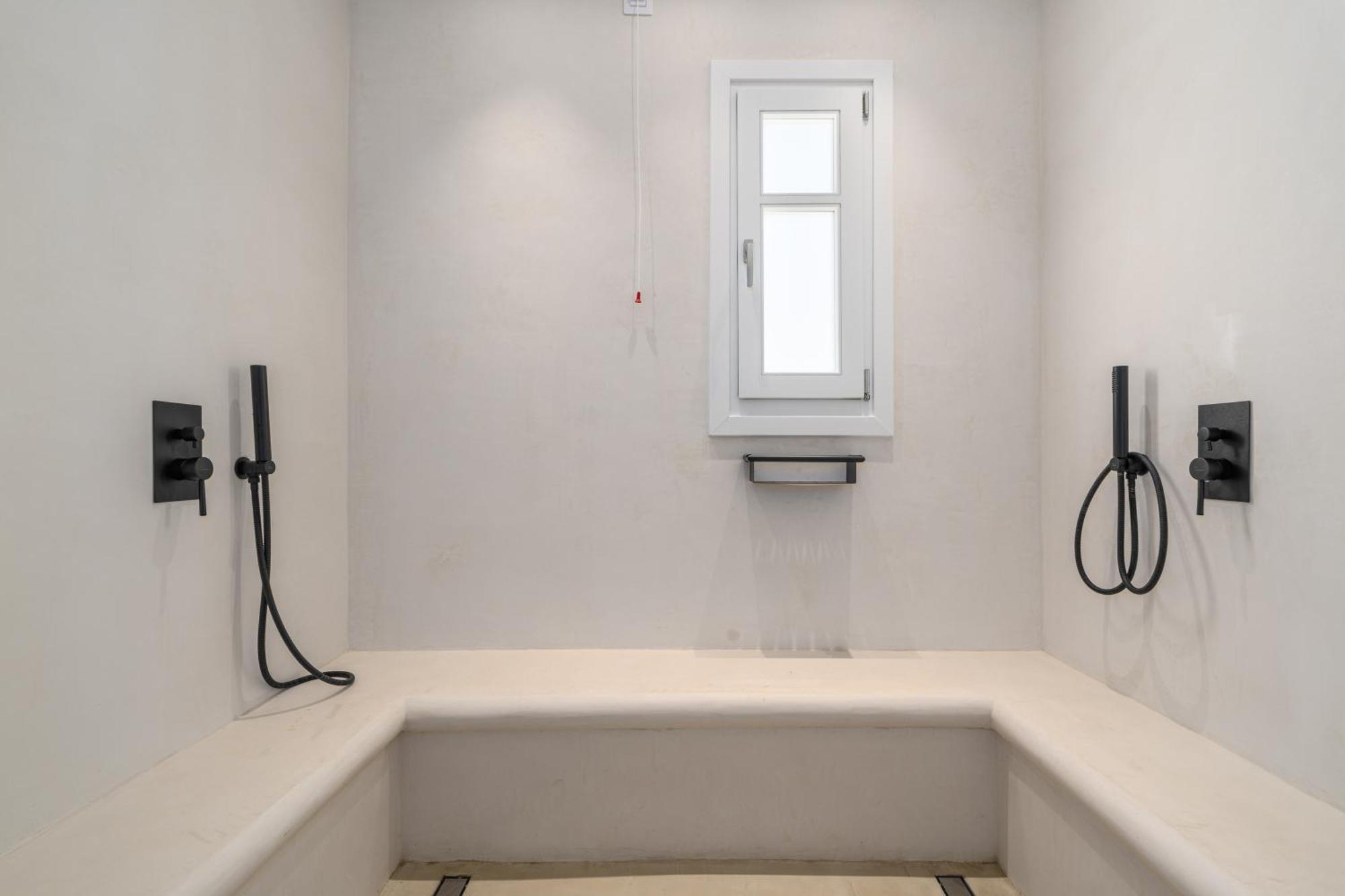 Apartment Petradi &